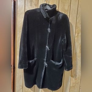 Gallery Women's Faux Fur Coat Size Medium